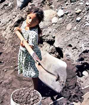 QUE LOS NIÑOS SE SOLUCIONEN LA VIDA POR SÍ MISMOS