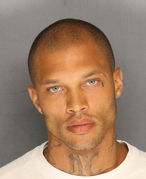 EL CRIMINAL MÁS SEXY DEL MUNDO