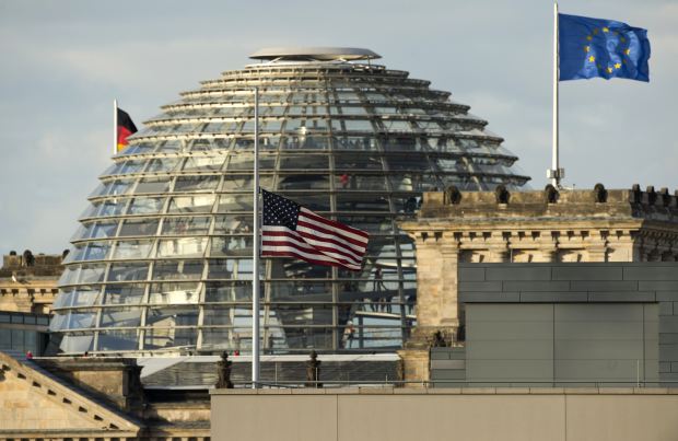 ALEMANIA EXIGE QUE SE MARCHEN LOS ESPÍAS NORTEAMERICANOS