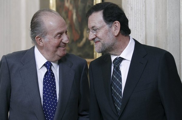 DON JUAN CARLOS Y RAJOY JUNTITOS A COLOMBIA