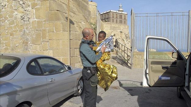 TAMBIÉN ELLOS LLEGAN BUSCANDO UNA OPORTUNIDAD