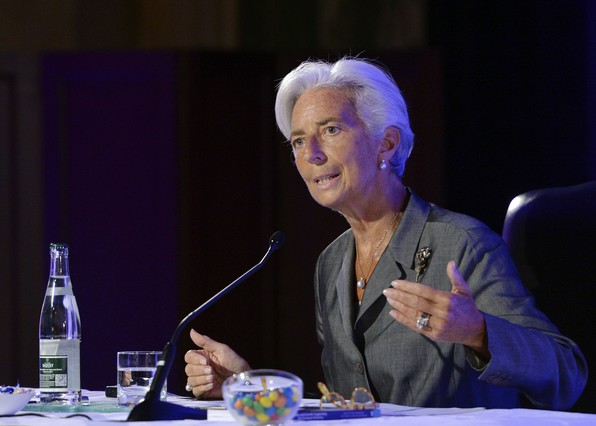MADAME LAGARDE ALABA A ESPAÑA