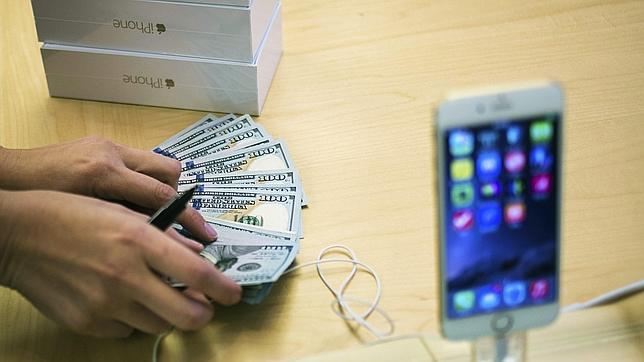 APPLE CAMPEONA DEL CONSUMISMO MUNDIAL