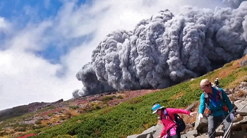 ERUPCIÓN DEL ONTAKE EN JAPÓN