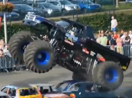 DRAMA EN UNA EXHIBICIÓN DE ‘MONSTER TRUCKS’