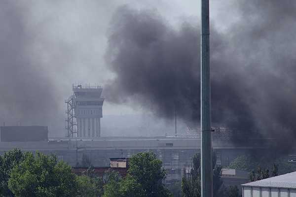 ASALTO AL AEROPUERTO DE DONETSK