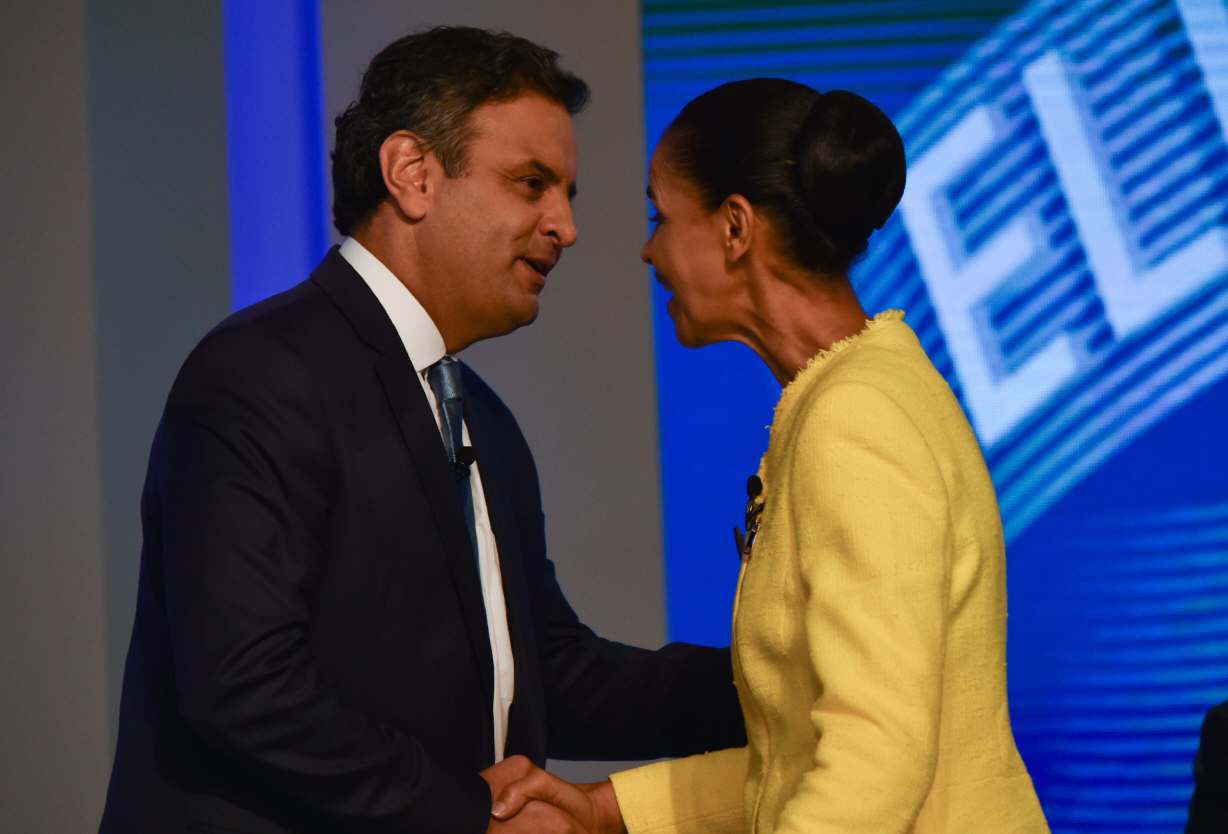LA SEÑORA SILVA APOYA A NEVES