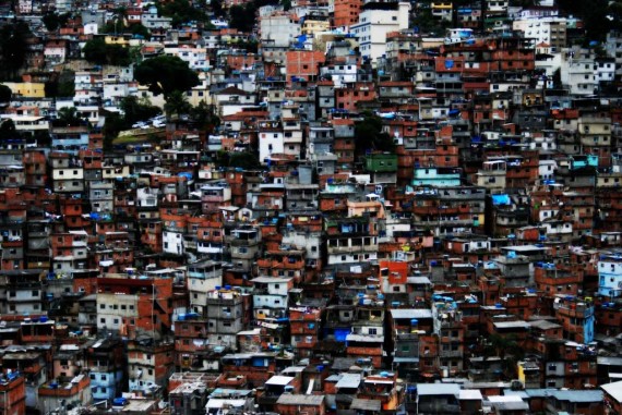 SIGUE CRECIENDO LA POBREZA EXTREMA EN BRASIL
