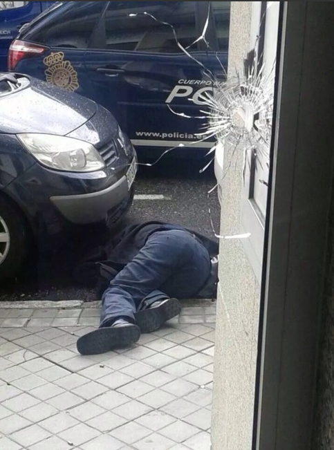 ATRACO CON VÍCTIMAS EN UN BANCO DE VIGO
