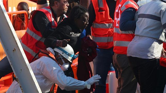 MÁS INMIGRANTES RESCATADOS EN LA COSTA ALMERIENSE