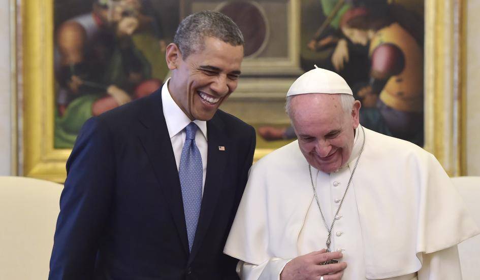 EL PAPA SE CUBRE DE GLORIA PERO NOSOTROS SOMOS ESCÉPTICOS