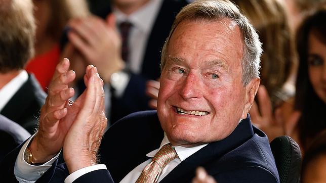 GEORGE BUSH PADRE HA SIDO HOSPITALIZADO