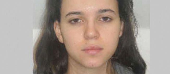 FRANCIA MARCHA EN SILENCIO MIENTRAS BUSCA A OTRA TERRORISTA