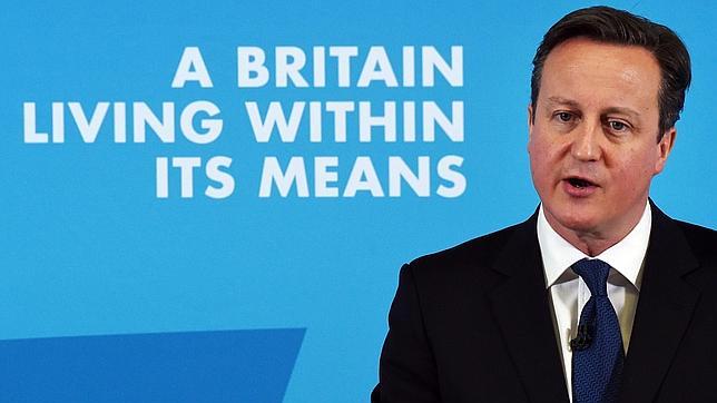 CAMERON QUIERE PROHIBIR EL WHATSAPP