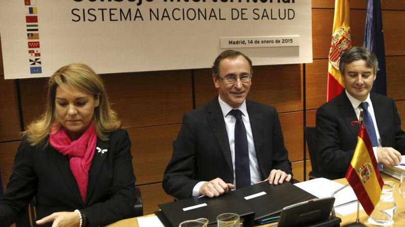 SANIDAD DA LARGAS PARA LA FINANCIACIÓN DEL FÁRMACO DE VHC