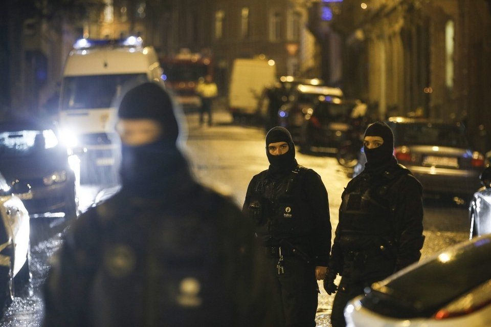 DOS MUERTOS EN UNA OPERACIÓN ANTITERRORISTA EN BÉLGICA