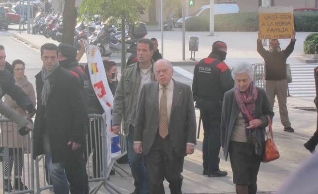 CORRUPCIÓN EN CATALUÑA: LOS PUJOL HAN IDO A DECLARAR