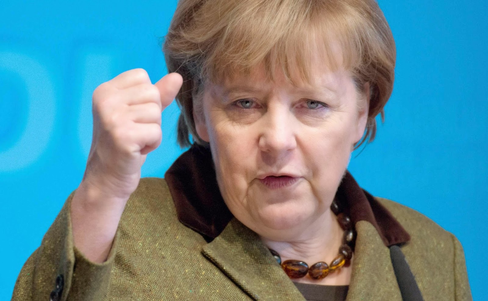 PARTE DE EUROPA ENDURECE SU POSTURA CON GRECIA