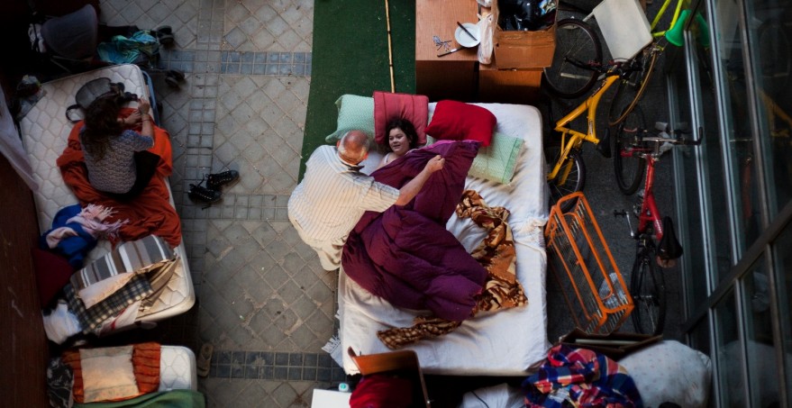 EL NÚMERO DE POBRES EN ESPAÑA HA AUMENTADO UN 2,6%