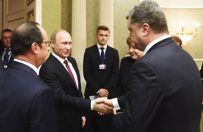 FRÁGIL ACUERDO EN MINSK