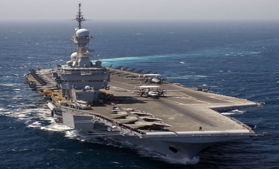 BOMBARDEOS FRANCESES CONTRA EL EI