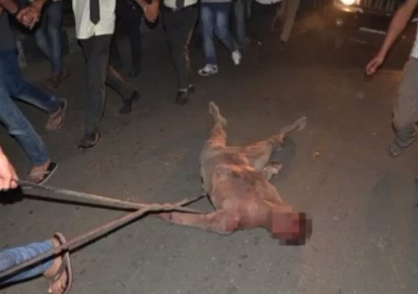 UNA TURBA LINCHA A UN SUPUESTO VIOLADOR