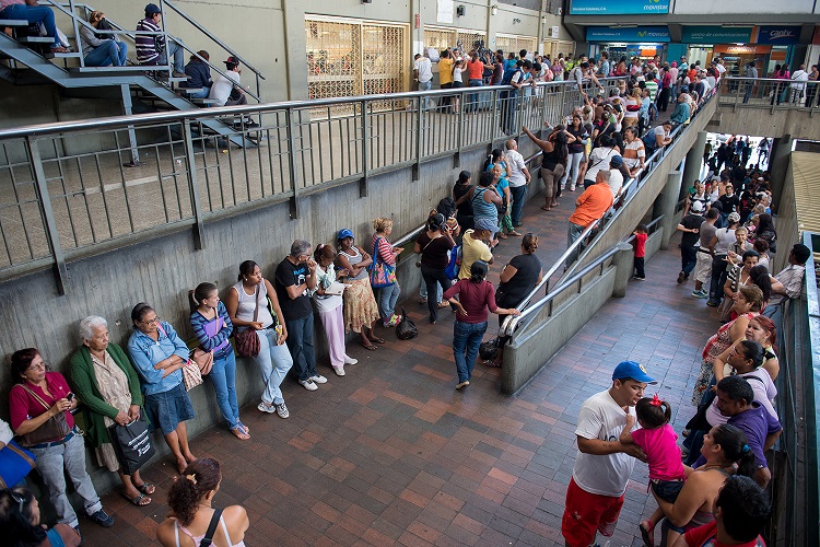 VENEZUELA CONTROLARÁ LA COMPRA DE ALIMENTOS POR HUELLA DIGITAL