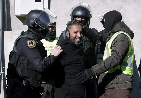 NOS DICEN QUE HAN DESMANTELADO UNA CÉLULA YIHADISTA ESPAÑOLA