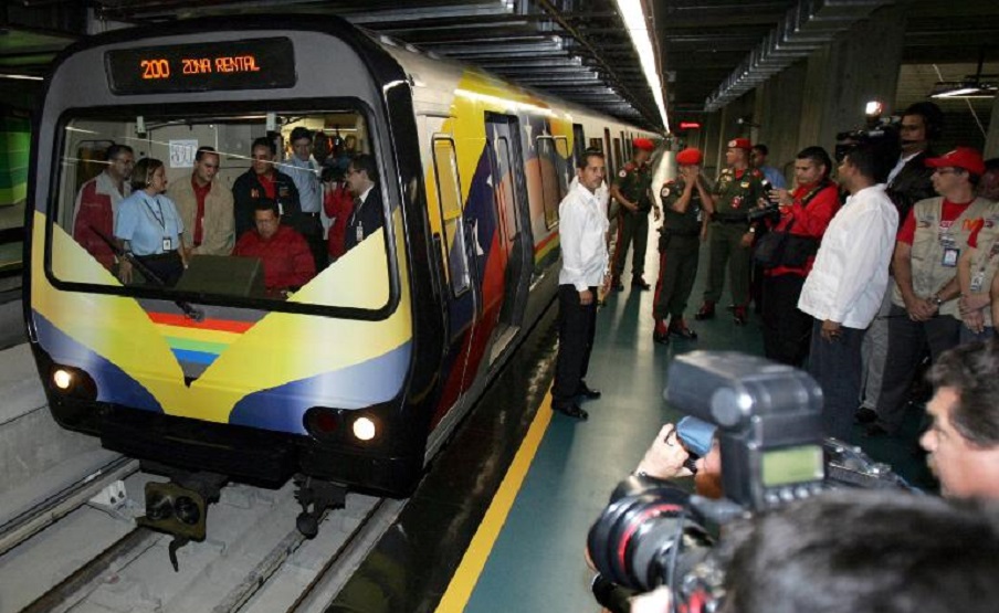 20150321 estacion de metro hugo chavez