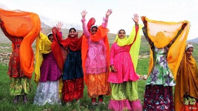 PRIMAVERA, NUEVO AÑO IRANÍ (NOURUZ)… Y FIESTA DE TIAN!!!