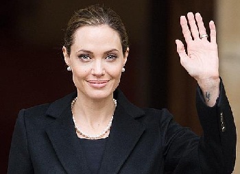 ANGELINA JOLIE: PREVENCION-MUTILACION