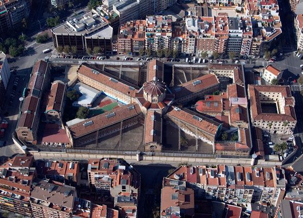 ADIÓS A LA MODELO DE BARCELONA