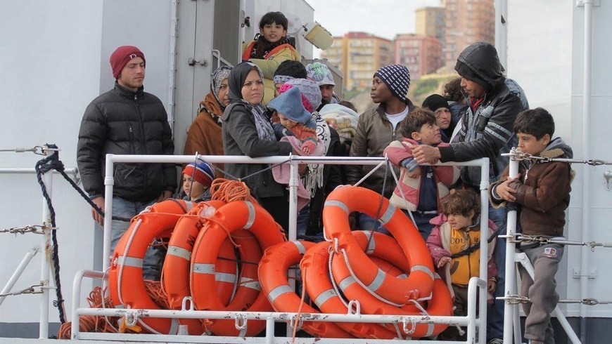 ITALIA PIDE AYUDA CON LA INMIGRACIÓN IRREGULAR