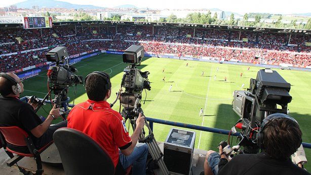 EL FINAL DE LA LIGA SE PONE MÁS ALLÁ DE AL ROJO VIVO