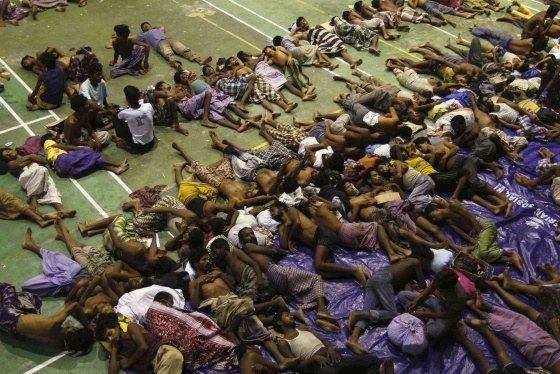 DRAMA DE INMIGRANTES EN EL MAR DE ANDAMÁN