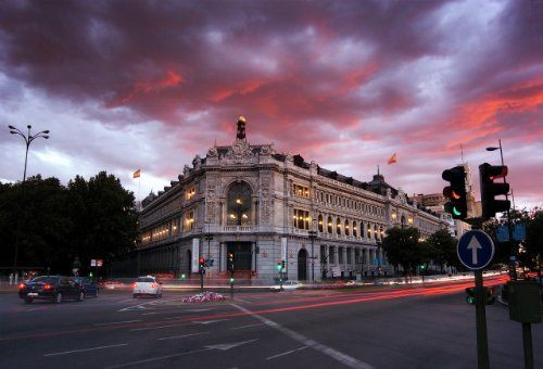 DEBEMOS CASI, CASI, EL TOTAL DE LO QUE PRODUCIMOS