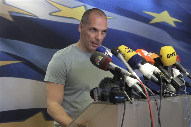 VAROUFAKIS SIGUE DANDO SU OPINIÓN