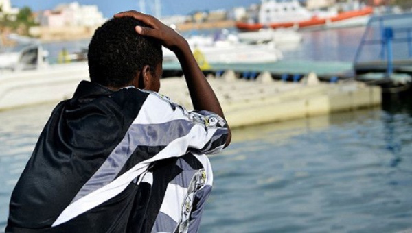 MUEREN OTRAS 40 PERSONAS –LO DE INMIGRANTES 'SIN PAPELES' SOBRA- EN EL MEDITERRÁNEO