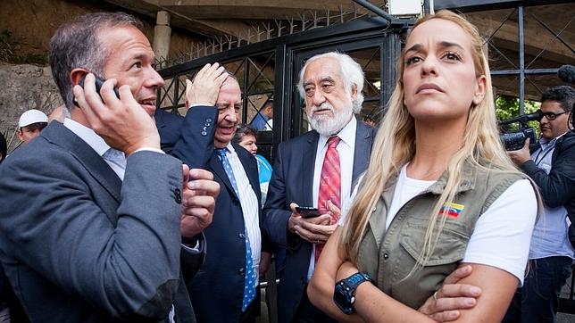 NUEVO INTENTO FALLIDO EN VENEZUELA DE POLÍTICOS ESPAÑOLES
