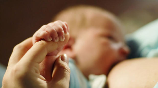 LA OMS PIDE 4 MESES MÍNIMO DE BAJA MATERNAL
