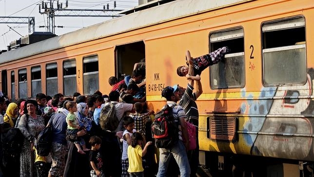 LA PRESIÓN MIGRATORIA AGRAVA LA CRISIS GRIEGA