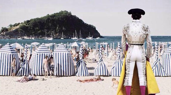 TOROS EN DONOSTIA… CON ANTI-TAURINOS, ANTI-MONÁRQUICOS, Y ANTI-ESPAÑOLES