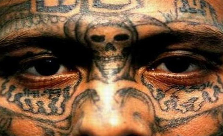 GUERRA A MUERTE EN EL SALVADOR ENTRE MARAS Y POLICÍAS