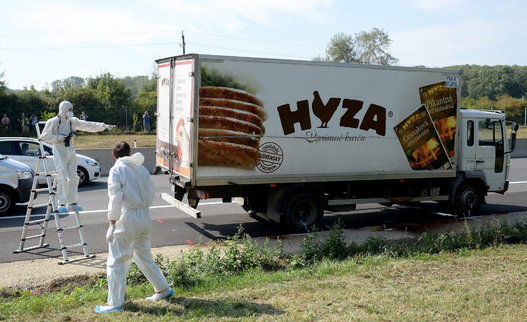 DRAMA TRAS DRAMA CON LOS MIGRANTES EN BUSCA DE ASILO