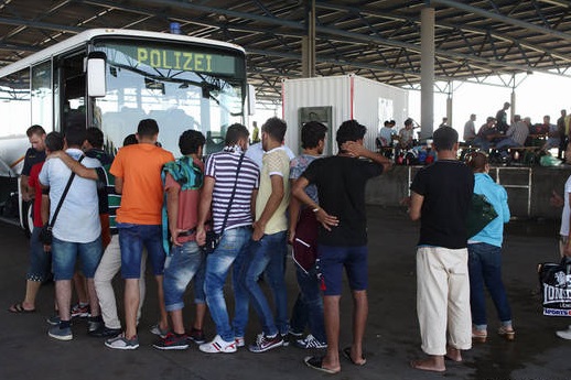 20150829 migrantesbus