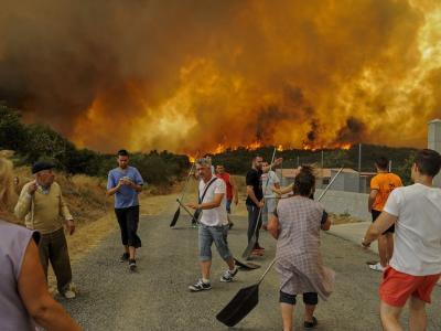 GRAN INCENDIO EN EL SURESTE DE GALICIA