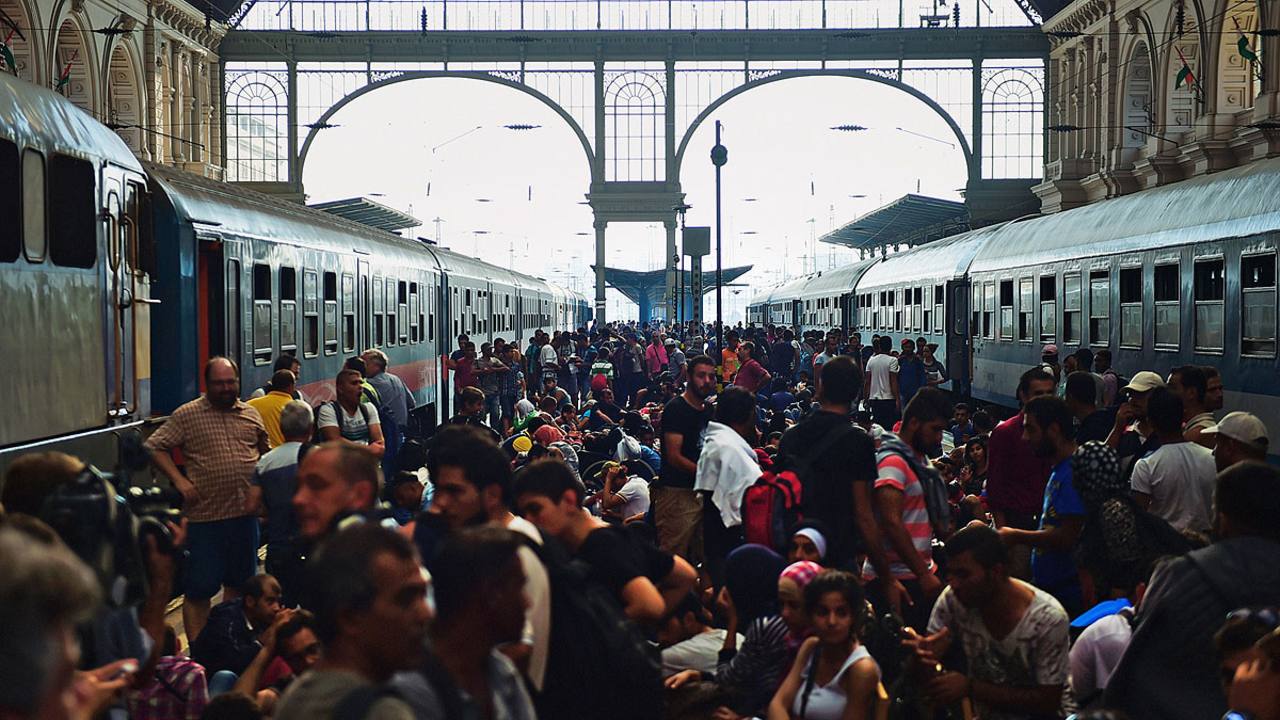 CONTINÚA LA CRISIS MIGRATORIA EN HUNGRÍA