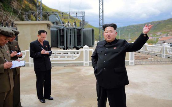 KIM JONG-UN VUELVE A LANZAR AMENAZAS
