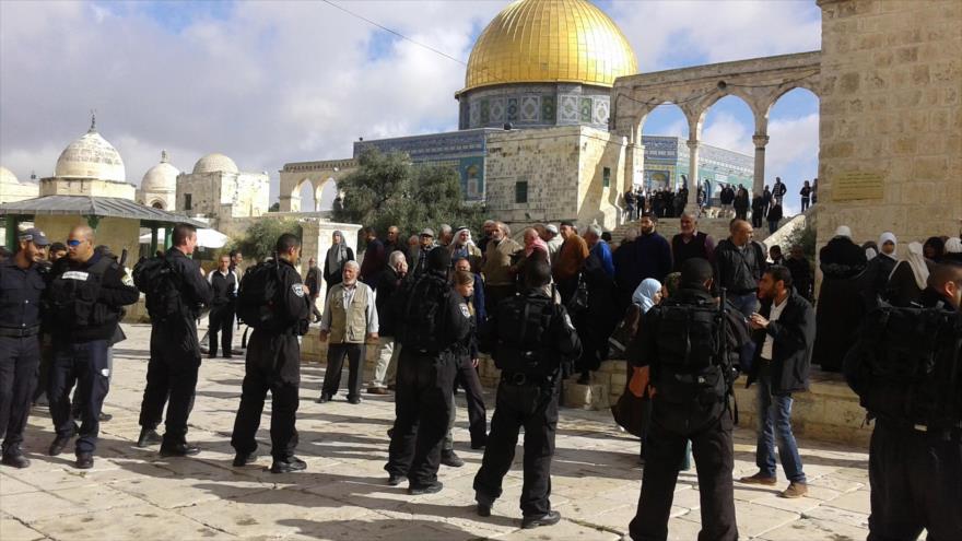 ISRAEL NO PERMITE ENTRAR A LOS PALESTINOS EN LA MEZQUITA DE AL-AQSA