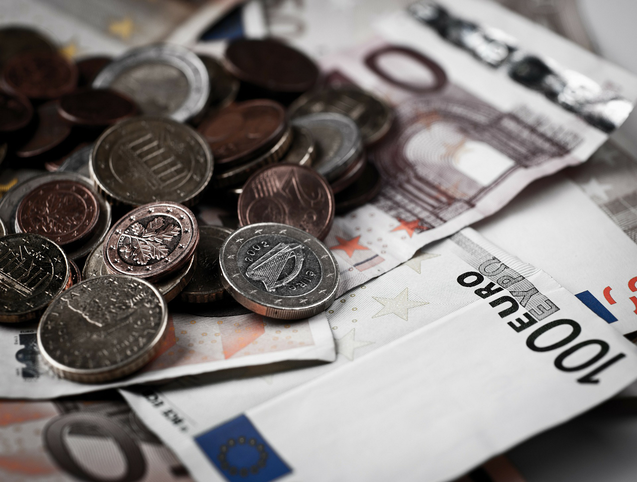 RÉCORD DE DIVISAS ENVIADAS POR EMIGRANTES ESPAÑOLES